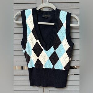 BCBGMaxAzria Cropped Fitted Angora and Wool V-neck Argyle Knit Sweater Vest